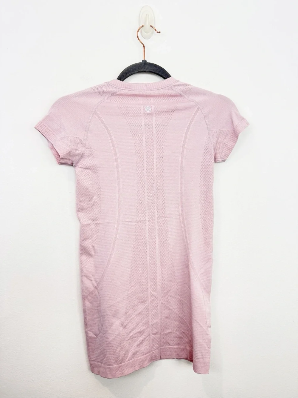 Lululemon Swiftly Tech Short Sleeve Top Light Pink Size 4